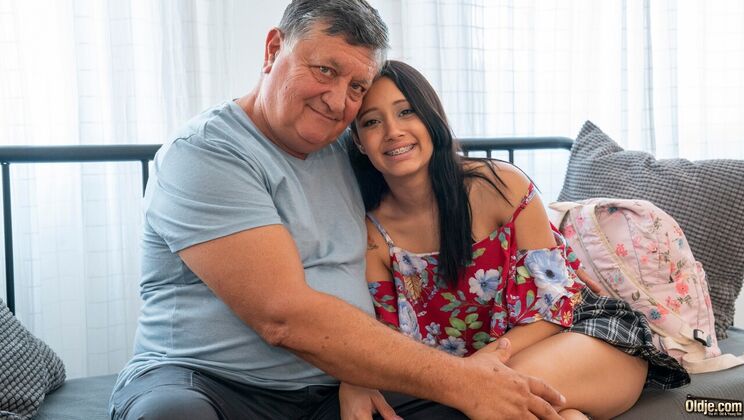 [Oldje] - Brunette Tenant Tries to Scam - Lia Ponce - Eddie Montana