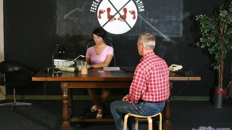 [Oldje] - Cum Swallowing Case with Natural Tits