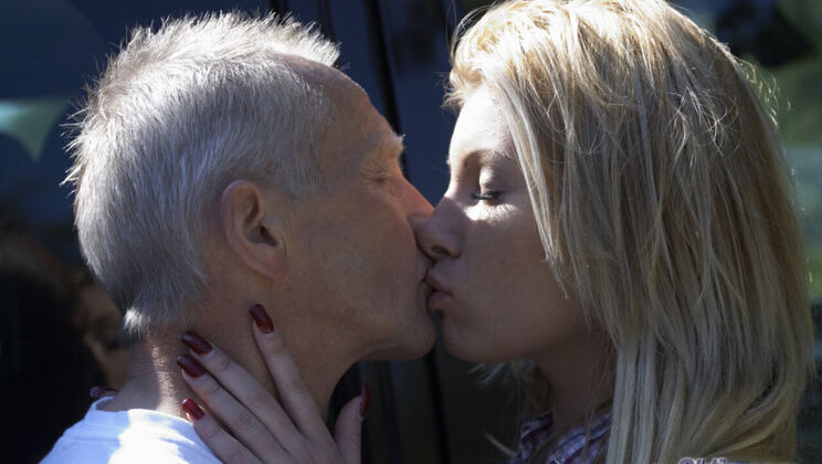 [Oldje] - Big Cock Fun in the Sun - Donna Bell - Doug