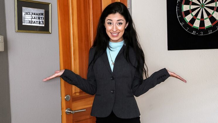 [PropertySex] - Natural Beauty Escorts Her Way - Cameron Canela