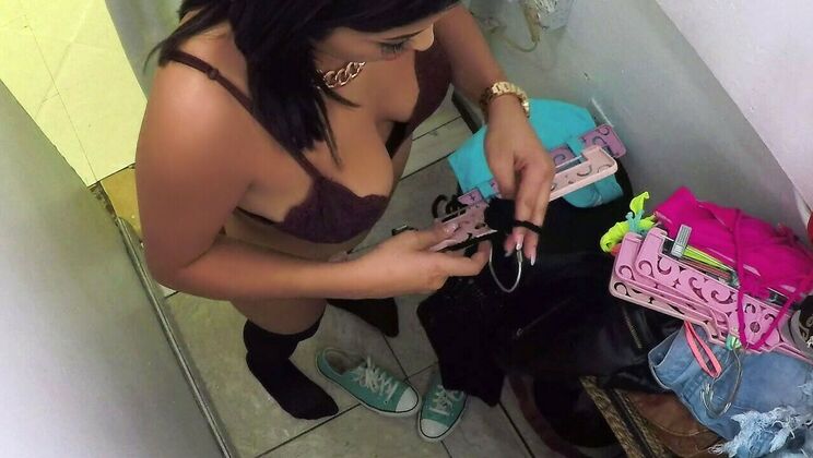 Sexy Shoplifter Strikes A Bargain
