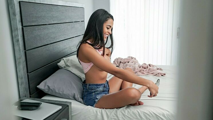 [PervsOnPatrol] - Cowgirl and Missionary: Cheating Amateur Fun - Tony Rubino - Vienna Black