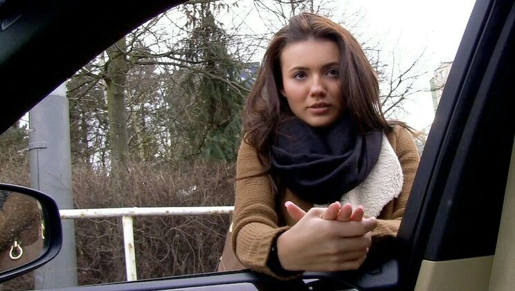 [StrandedTeens] - Pretty Vanessa Decker Has a Nice Ass - Vanessa Decker