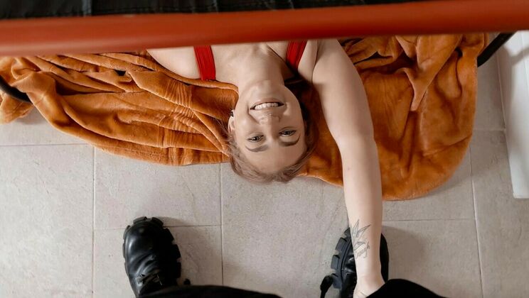 [MOFOS] - Victor Ray Gets Clung - Callie Black - Victor Ray