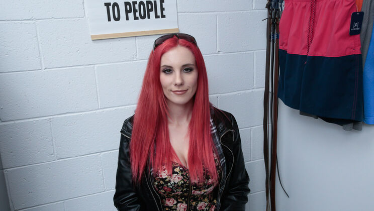 [ShopLyfterMYLF] - Rusty Nails Catches Lilian Stone