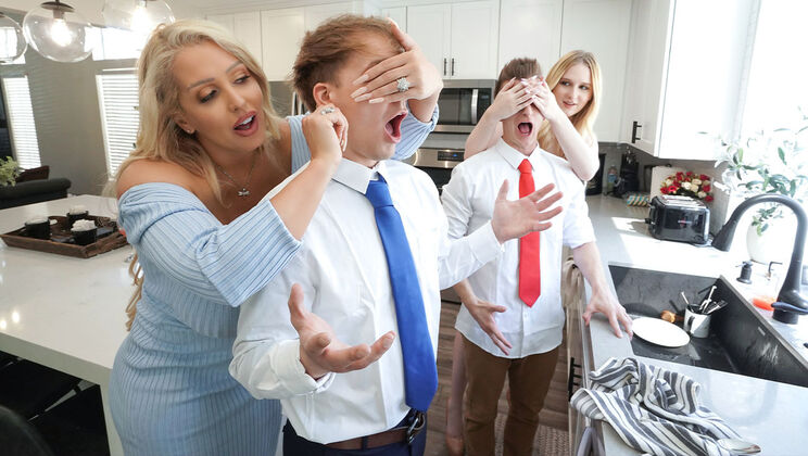 [MomSwap] - Home Run with MILF Audrey Madison - Alura TNT Jenson - Audrey Madison - Joshua Lewis - Oliver Faze