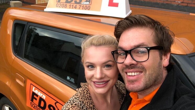 [FakeDrivingSchool] - Pussy Licking and Slamming in POV - Ryan Ryder - Elizabeth Romanova