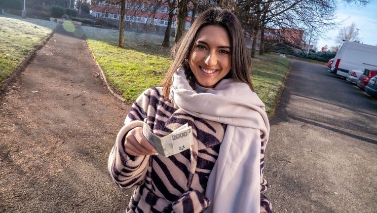 [PublicAgent] - French Amateur Blowjob and Ride with Martin Gun - Martin Gun - Lena Coxx