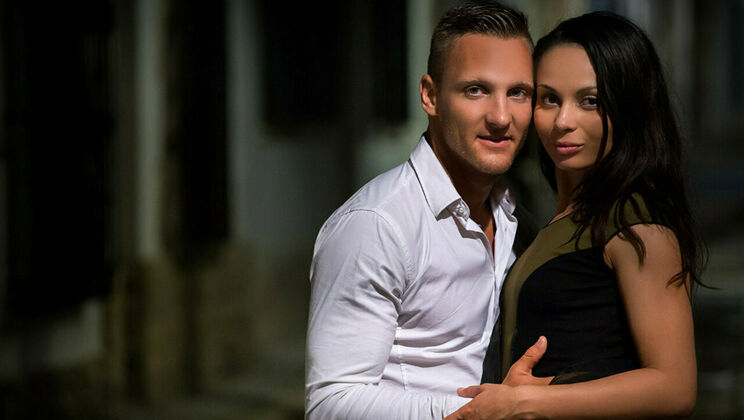 Russian Kissing Frenzy with Matt Ice