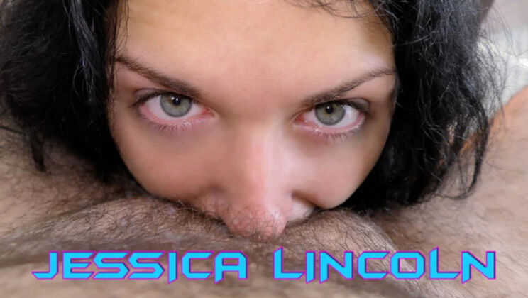 Young Jessica Lincoln In Threesome Action