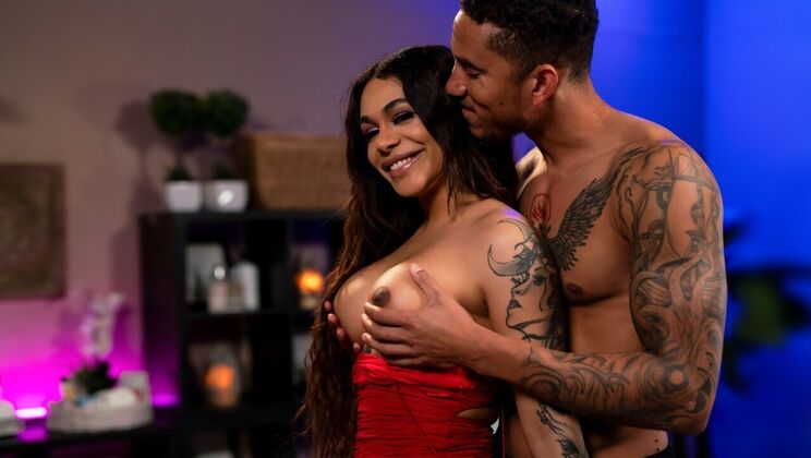 [TransSensual] - Eva's Sensual Massage Experience with Axel Greene