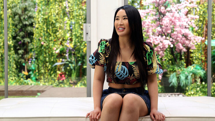 [CastingCouchHD] - Suki Tries Out - Suki