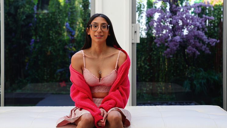 [NetGirl] - Mila's Deepthroat Tryout