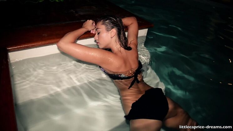 [CapriceDivas] - Natural Beauty Sabrisse Gets Off Alone - Sabrisse