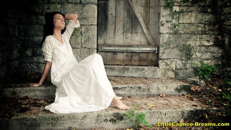 [CapriceDivas] - Solo Action with Sapphira - Sapphira