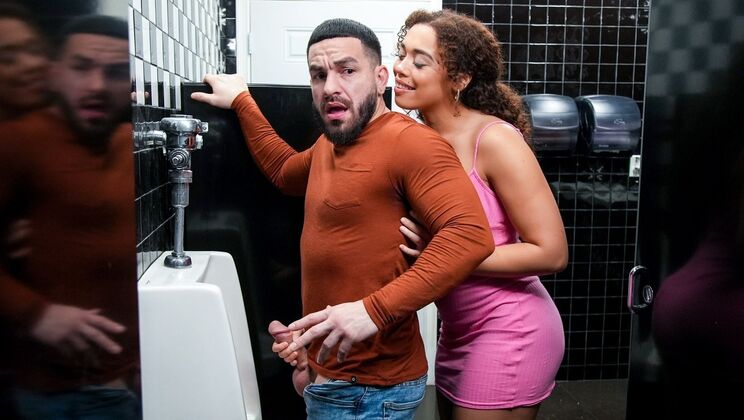 [MyPervyFamily] - Stepbrother Fucks Stepsister Willow Ryder Hard in Public - Cum in Mouth