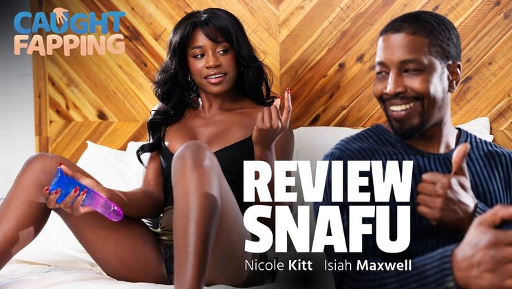 [CaughtFapping] - Natural Tits Galore with Ebony Models - Isiah Maxwell - Nicole Kitt