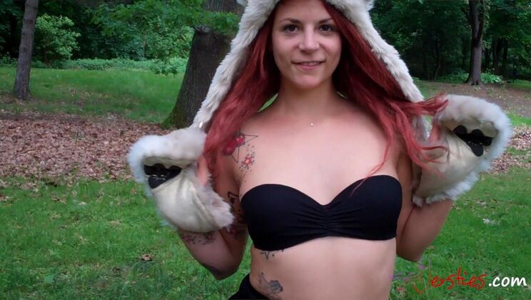 Public Lesbian Action - Minka & Krissi Get Wild