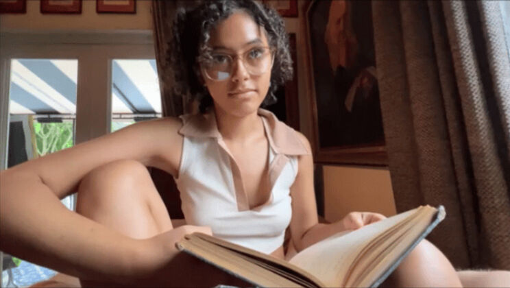 [FamilyTherapy] - Cool Stepsister Dani Diaz Gives You a Blowjob - Dani Diaz