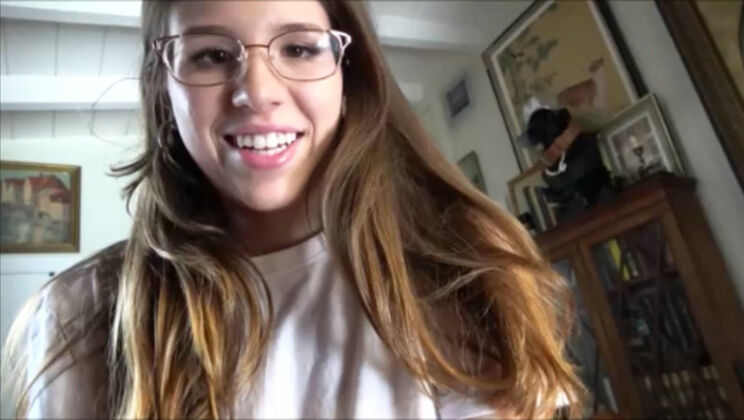 [PerfectGirlfriend] - GFE Cuddle Session - Isabel Moon