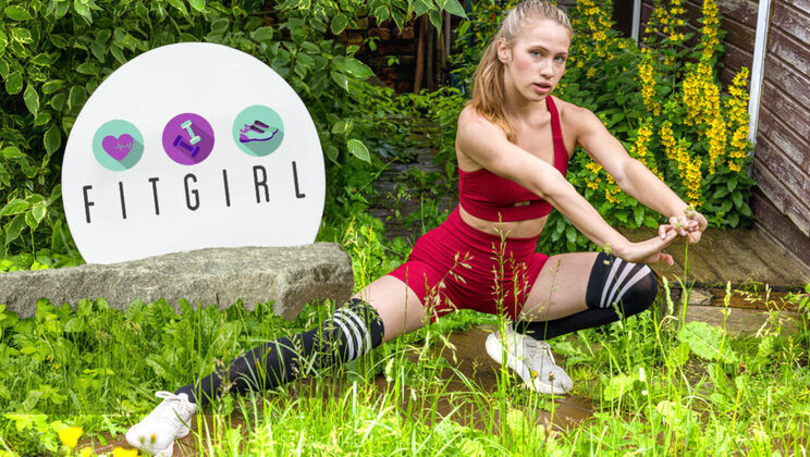 Nika Murr's Pussy and Legs on Display