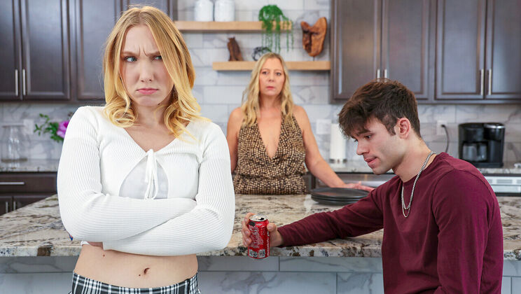 [StepSiblingsCaught] - Long Hair Blonde Sobbing on Big Cock - Step Sibling Sex - Mckenna Lynn - Enzo East