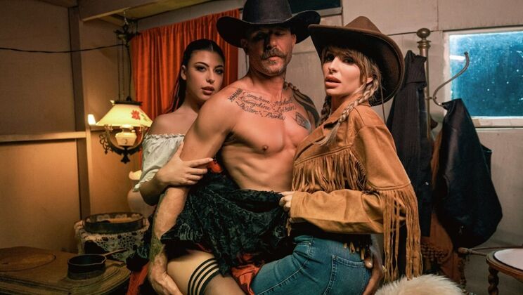 Medium Tits Brunette and Big Tit Blonde Share Cum